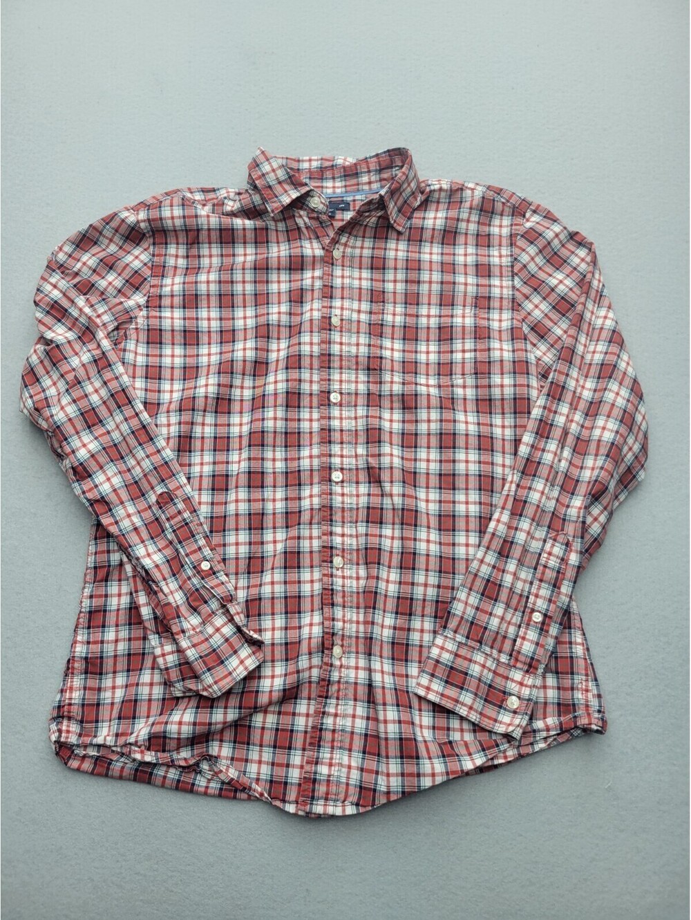 Gap Men's Button-Up Medium Red/White Long Sleeve Plaid Cotton Knit Work